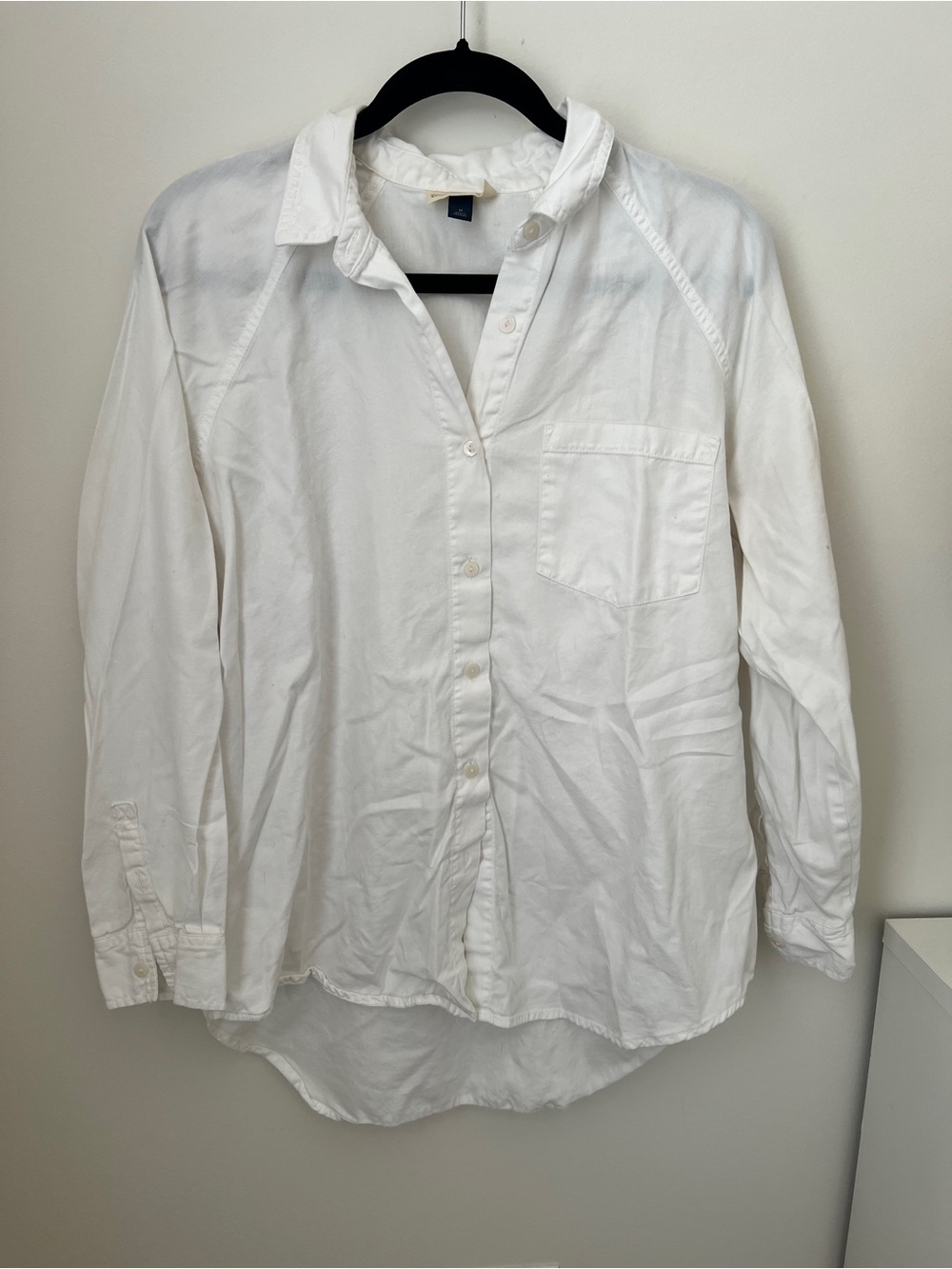 Universal Thread White Button-Down Shirt size M